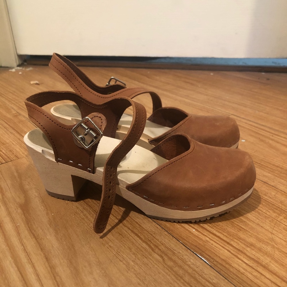 SANDGREN CLOGS size 38 (US 8)